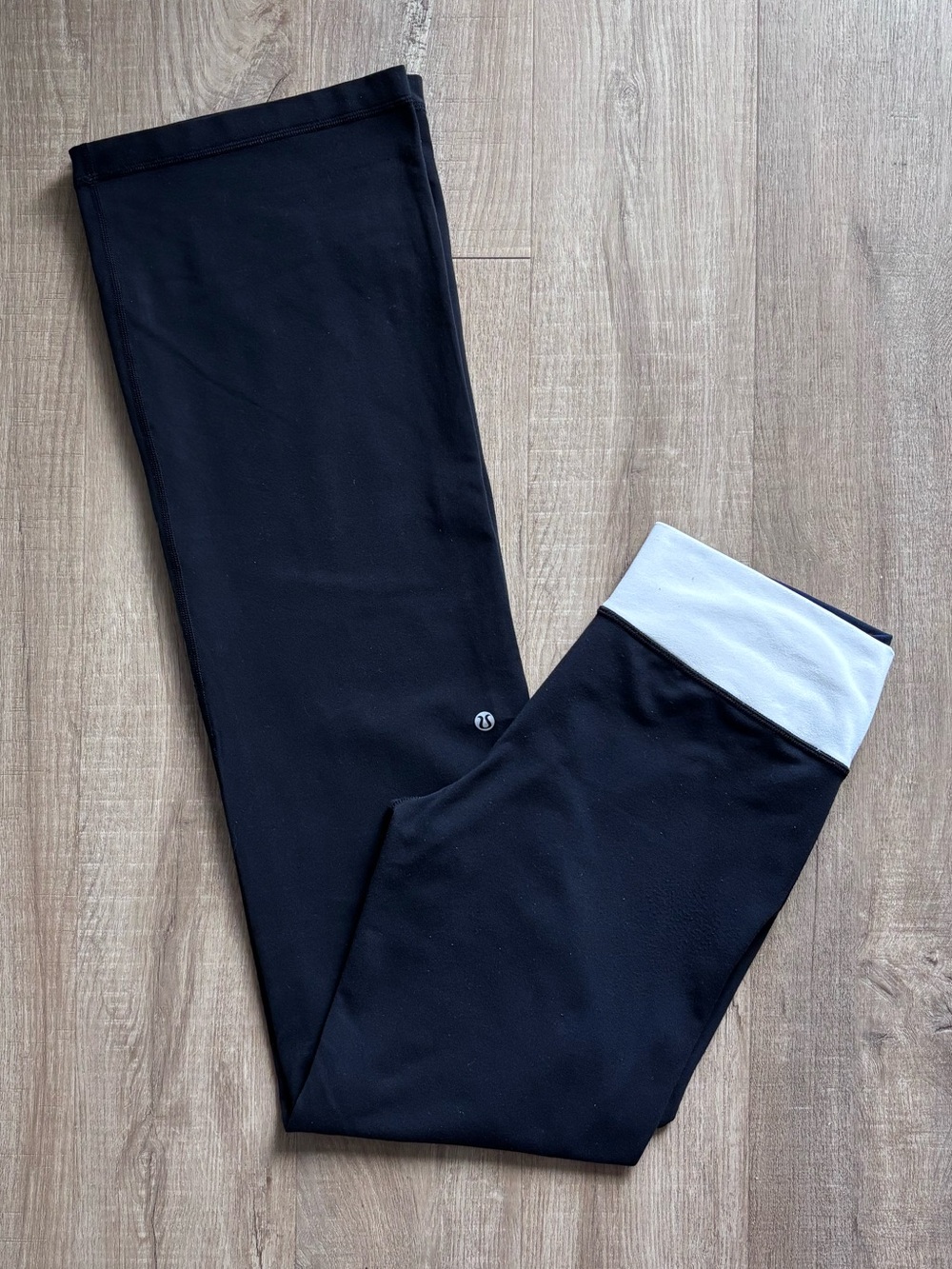 Lululemon Astro Flare Pant 34.5”